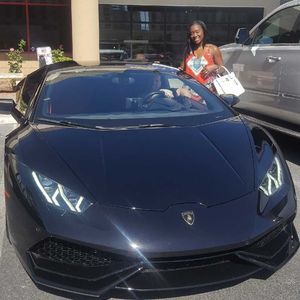 Meet your Posher, Larry